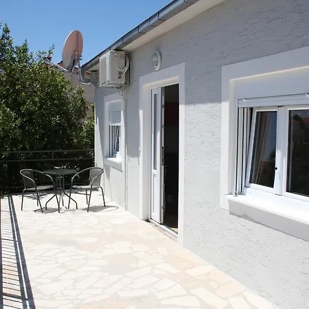Apartment Suker