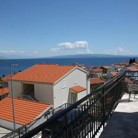 Apartman Suker *